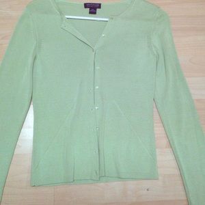 100% SILK green sweater!!