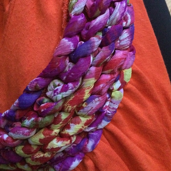 Orange top - Picture 2 of 2