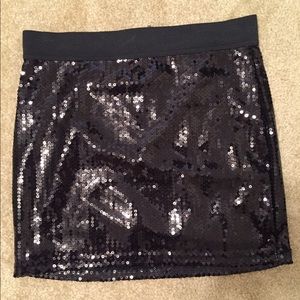 Romeo & Juliet sequin mini skirt with zipper