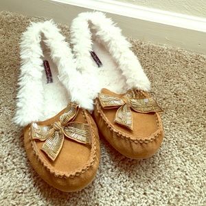 American Eagle moccasins. Size 8. Worn once.