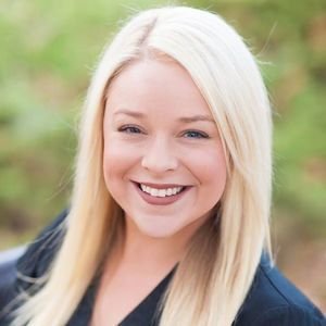 Meet your Posher, Alexandra