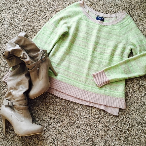 AE sweater- 50% off bundles!
