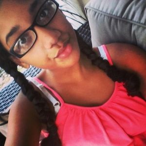 Meet your Posher, Isabelle