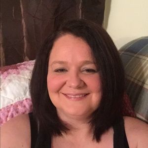 Meet your Posher, Angie