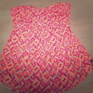 NWOT! Strapless pink print top:)