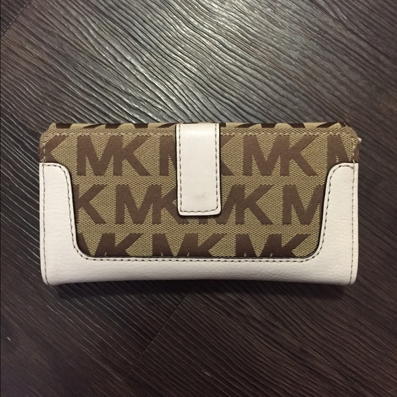 MK wallet - Picture 2 of 4
