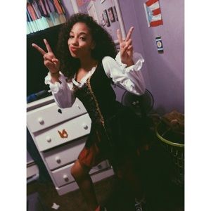 Meet your Posher, Destiny