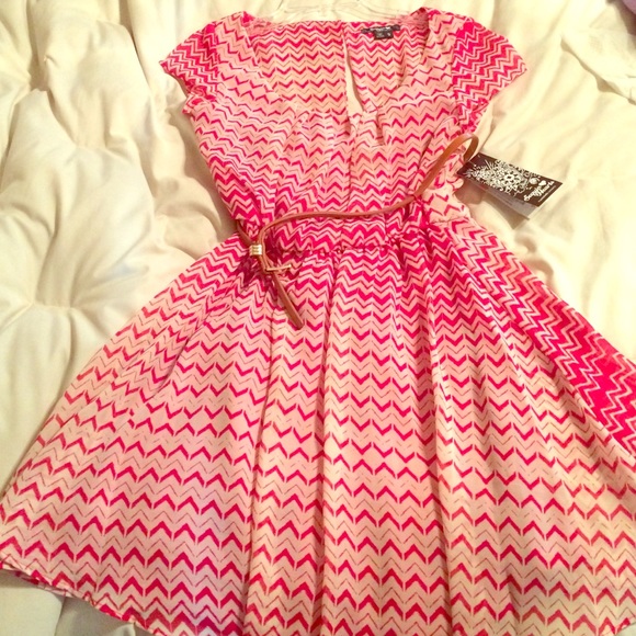Red chevron dress size small. New with tags