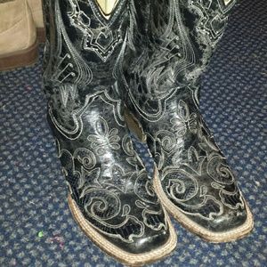 Square toe Corral boots