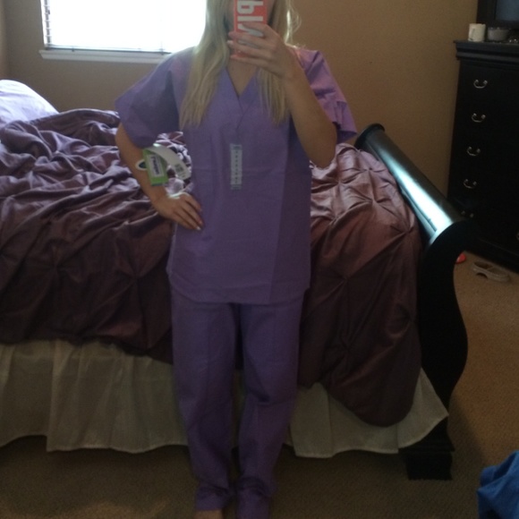 Dental assistant/hygienist scrubs set