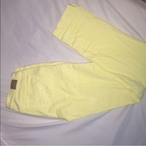 Yellow American eagle skinny jeans