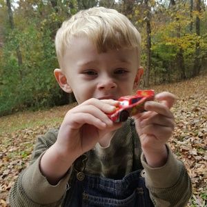 Meet your Posher, Roxanne