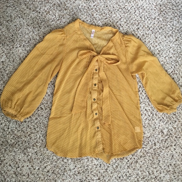 Xhilaration peasant blouse