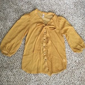 Xhilaration peasant blouse