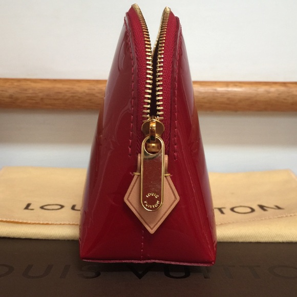 Authentic Louis Vuitton Vernis Cosmetic Pouch - Picture 2 of 4