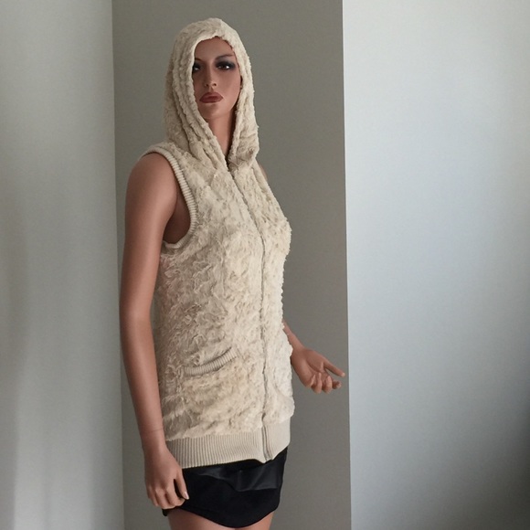 Sleeveless zipper jacket - Picture 3 of 3