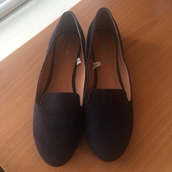 ***BRAND NEW*** Vianca smoking flats