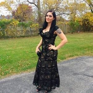 Meet your Posher, Averly