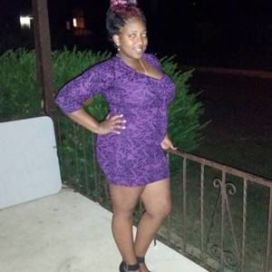 Meet your Posher, Tia