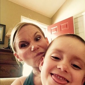 Meet your Posher, Candace