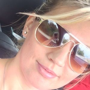 Meet your Posher, Jasna