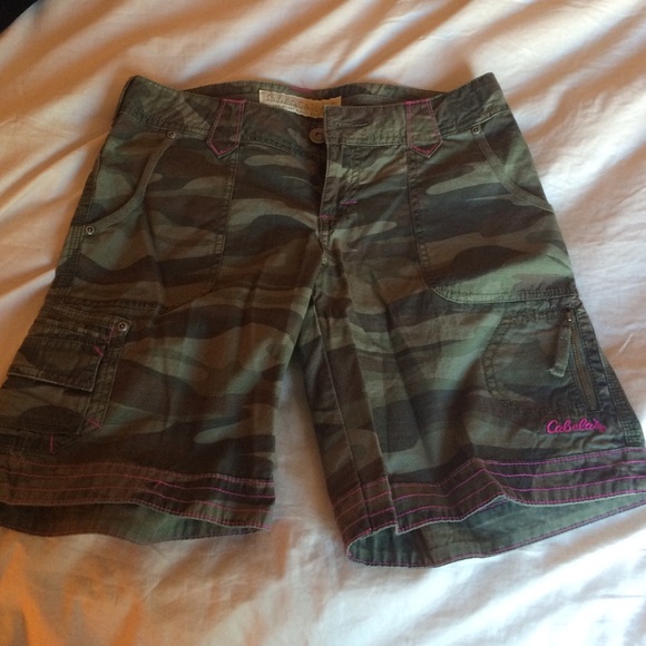 Cabelas camo shorts