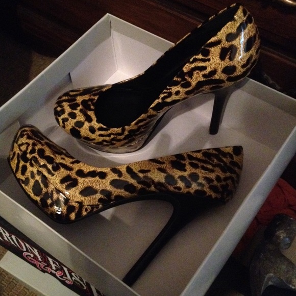 Jessica Simpson Shoes - Jessica Simpson heels
