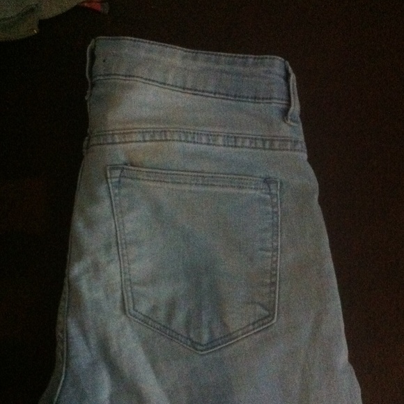 H&M High waisted light wash jeans