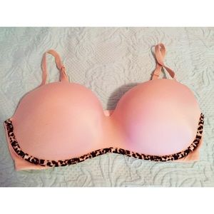 NWOT Victoria's Secret Bra