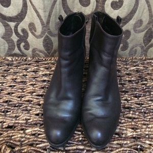 Stuart Weitzman Brown leather ankle boots 6.5