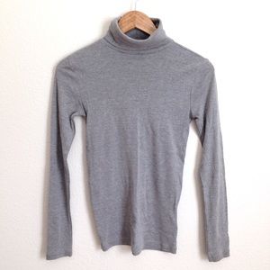 GAP | Light Heather Gray Cotton Turtleneck