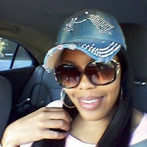 Meet your Posher, Roberta