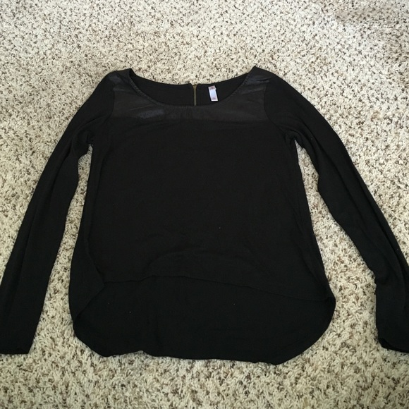 Xhilaration high low top