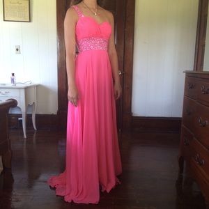 Pink Prom dress. Never worn.