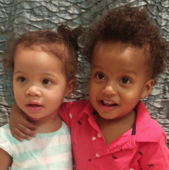 Twin mommy - Picture 4 of 8