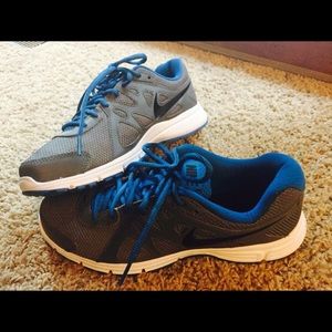 Nike men's revolution 2. Blue US8