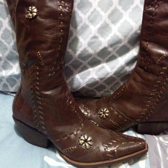 Brown Western Style Boots
