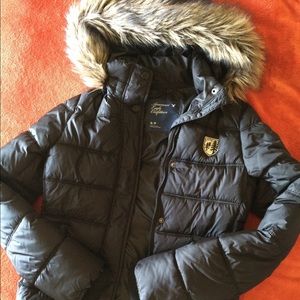 American Eagle puffer jacket.