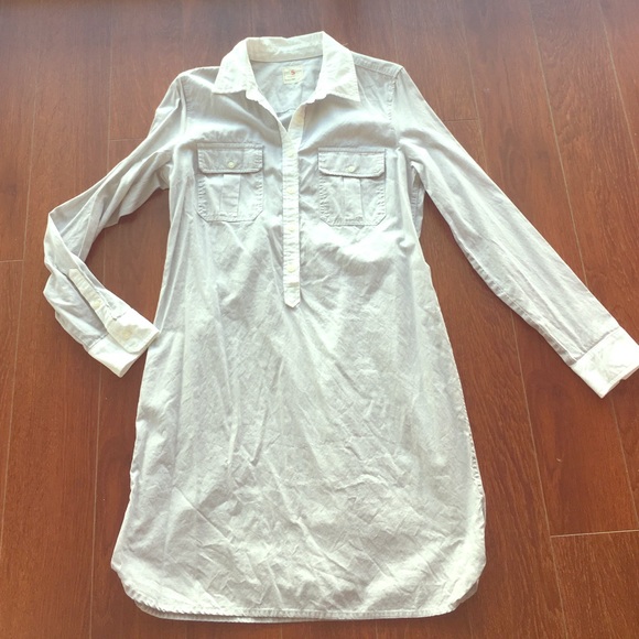 GAP Dresses & Skirts - Gap. Grey and white shirt dress size small.