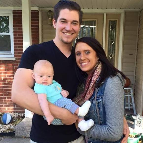 Meet your Posher, Danielle - Picture 2 of 2