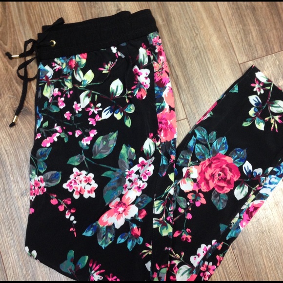 Express drawstring pants - Picture 2 of 3