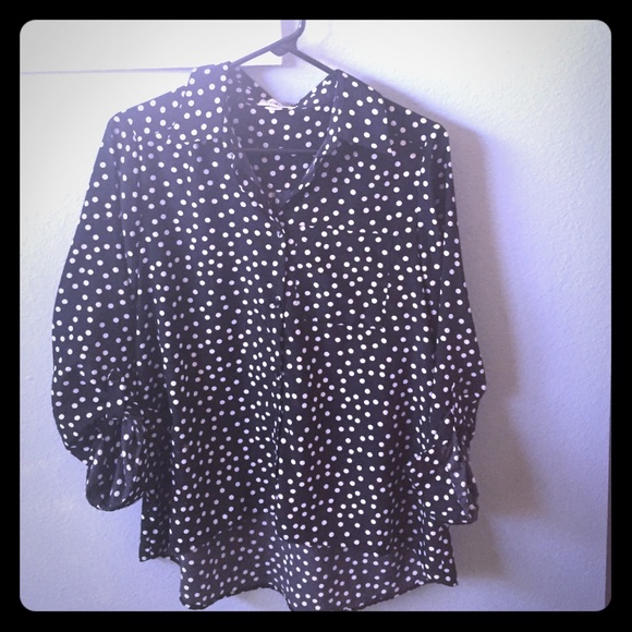 Black & White Polka-dot Button up