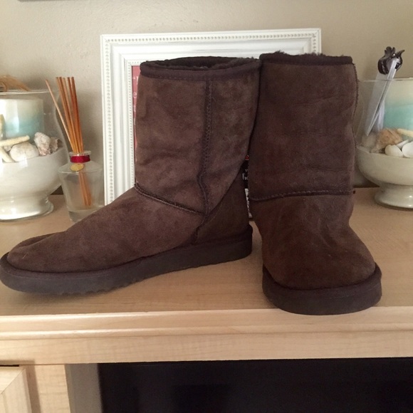 BROWN UGGS WOMENS SIZE 10