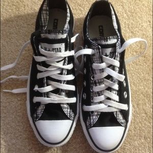 Converse Plaid and Black Double Tounge