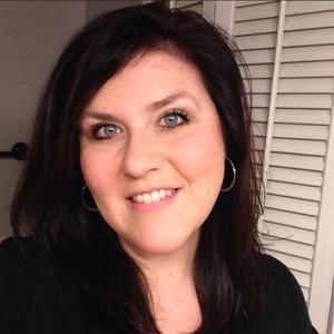 Meet your Posher, Elissa