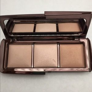 Hourglass Ambient Light palette