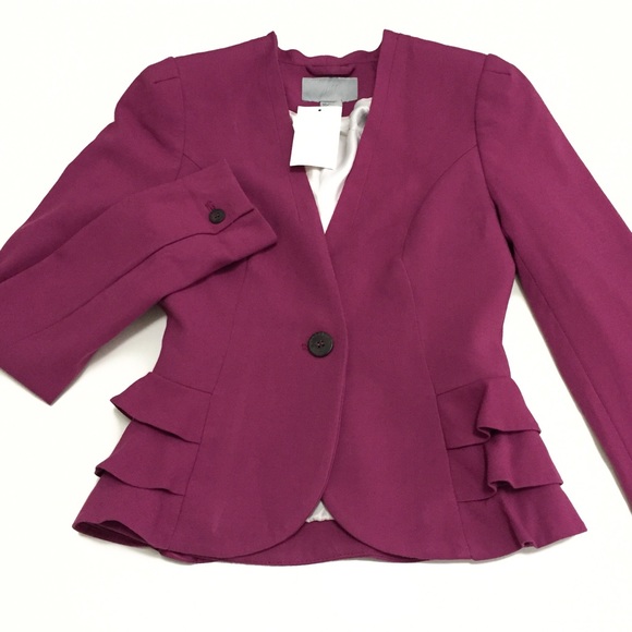 ❌SOLD! H&M ruffle fuschia blazer Brand new