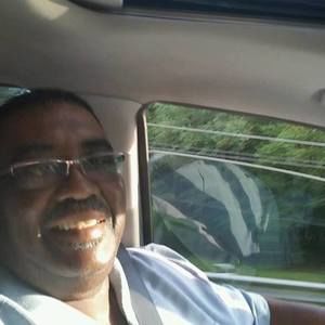 Meet your Posher, Henry