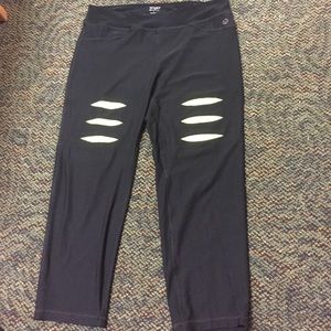 Capri yoga leggings