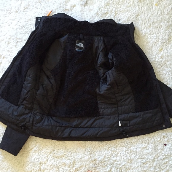 SOLD ON ANOTHER SITE! the north face winter coat. - Picture 3 of 4
